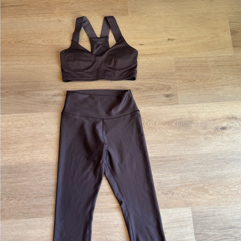 ALO brown airlift high rise 7/8 length leggings and bra Two-Piece Set.